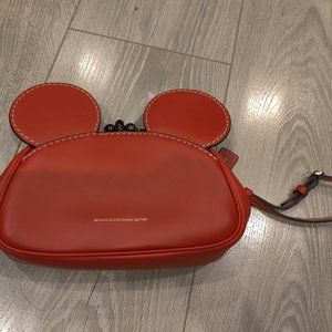 Coach x Disney limited edition kiss lock Mickey Ear Clutch (Red) BRAND NEW